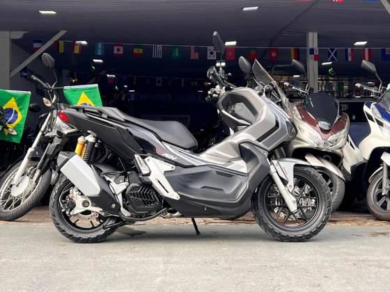 HONDA ADV 